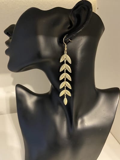 Blad oorbellen || Make up | Parfum | Moederdag | Verjaardagscadeau| Cadeautje| Valentijnsdag| Kado | sieraden | vaderdag | oorbellen | oorsieraden