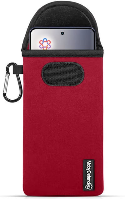 MobyDefend Hoesje - Geschikt voor Motorola Edge 60 / Motorola Edge 60 Fusion - Neopreen Pouch Met Karabijnhaak - Insteek - Riemlus - Rood