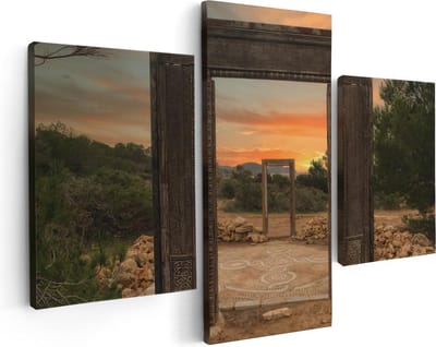 Artaza Canvas Schilderij Drieluik Cale Llentia Deur Opening in Ibiza  - 90x60 - Foto Op Canvas - Canvas Print