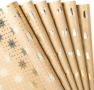 Allecto Plus - Kraft inpakpapier vellen met kerstboom en rendier design in goudfolie - 6 vellen per rol - 445 cm x 76 cm
