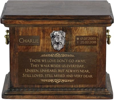 Persoonlijke urn voor hondenas van Nederlandse Herdershond met gravure