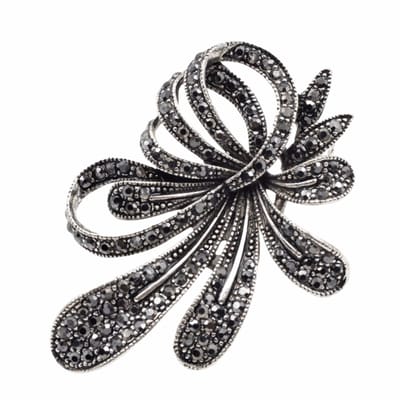 Broche- Reina- Steentjes- Speld- 6 cm-zilverkleur- Charme Bijoux