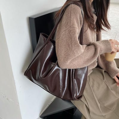 Tas met grote capaciteit voor dames Nieuw niche-ontwerp Veelzijdige schoudertas Forenzen Hand Onderarm Draagtas Trendy gray