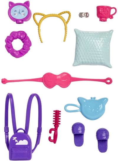 Barbie Accessoires Set met o.a. een Rugzak, Slippers, Kussen en nog veel meer