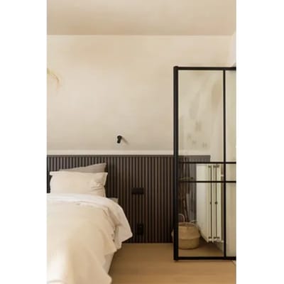 Maestro Latt Lattenwand - Smoked Walnut + Matte Black - 277x30cm - 20mm - 2 Stuks