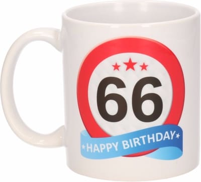 Beallatio Decorations - 66 jaar Verjaardag koffiemok - cadeau beker - stopbord print met happy birthday - 300 ml - keramiek - wit