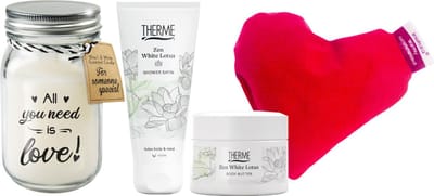 Therme Cadeauset Zen White Lotus All You Need Is Love - Therme Shower 200 ml Zen White Lotus - Therme Mini Body Butter 75g Zen White Lotus - Kersepittje Klein Hartje Rood - Paper Dreams Kaars Black & White All you need is love
