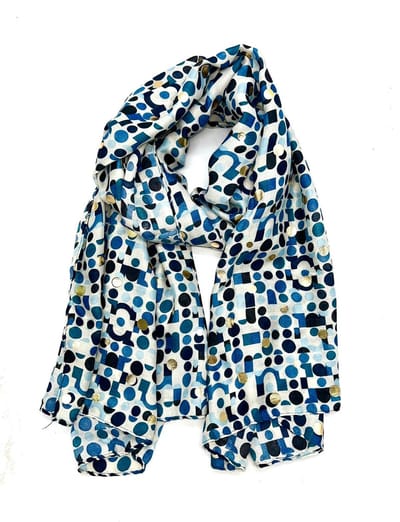 Lange dames sjaal Meike gestipt motief fantasiemotief blauw wit goud lichtblauw donkerblauw