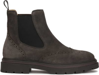 Suede brown Chelsea boots with ornamentation