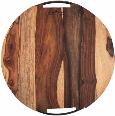 Bowls and Dishes Pure Rose Wood Duurzame Borrelplank | Tapasplank | Serveerplank rond | Pizzaplank - met twee metalen handvatten - 39 cm | BBQ cadeautip!