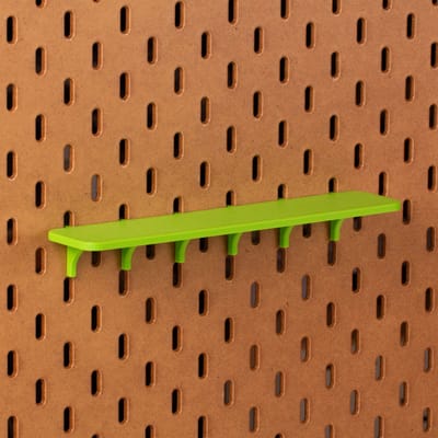 Standaard plankje vlak voor Ikea Skadis Pegboard 24x5 cm - Groen - Display