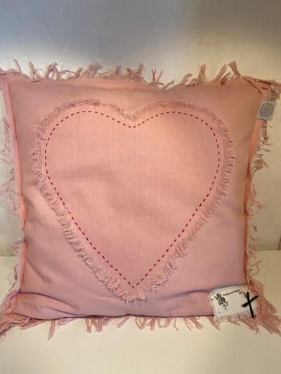 Roze sierkussen Lyndsay Dreams & Wishes met hart 45x45 cm