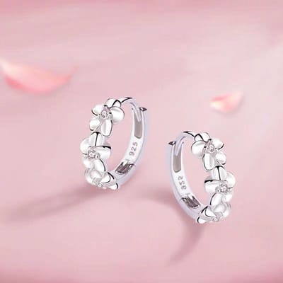 Mode Kind 925 Zilver Zirconia Schattige Drie Rozenbloem Creool Oorbellen Meisje Vrouwen Mooie Huggies Oorbellen Sieraden Anti-Allergisch white