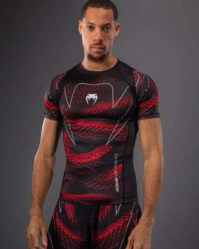 Venum Matupa Rashguard – Zwart/Rood/Zilver | Premium compressietop voor MMA, Grappling & Kickboksen - S