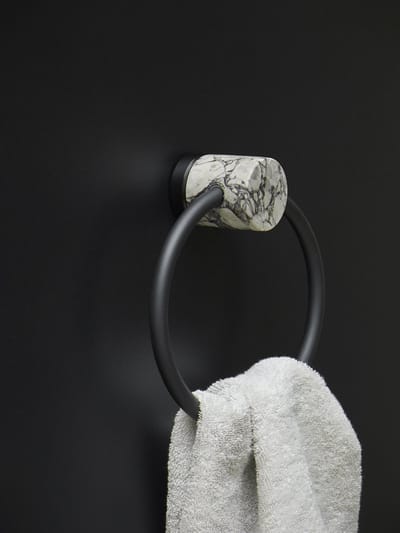 Aquanova Nero - Handdoekring - Alba (wit)