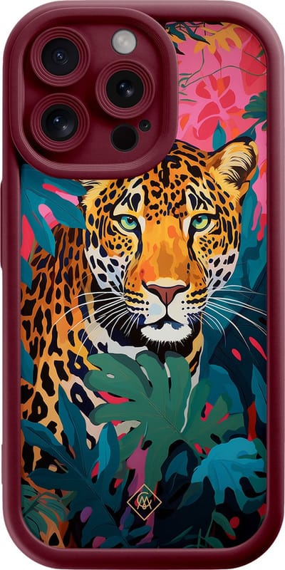 Casimoda® hoesje - Geschikt voor iPhone 15 Pro Max - Luipaard Jungle - Effen telefoonhoesje met lensbescherming - Siliconen/TPU - Backcover - Rood