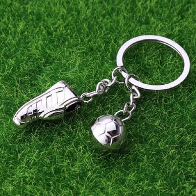 Jumada's - Voetbal sleutelhanger - Schoen met bal - Speelgoed sleutelhanger