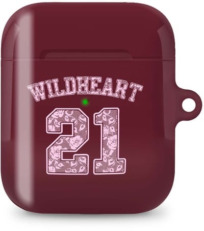 xoxo Wildhearts hoesje geschikt voor AirPods 1 & 2 - She's a Wildheart - Ook als telefoonhoesje verkrijgbaar - schokbestendige case - koptelefoonhoes - Beschermhoes met trendy opdruk - 21 - Burgundy / Bordeaux rood