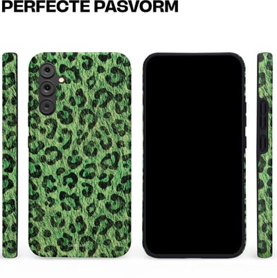 Casetastic hoesje geschikt voor Samsung Galaxy A34 (2023) 5G - Dubbellaagse bescherming - Groene Panterprint - Fashion Case - Donkergroen Zwart
