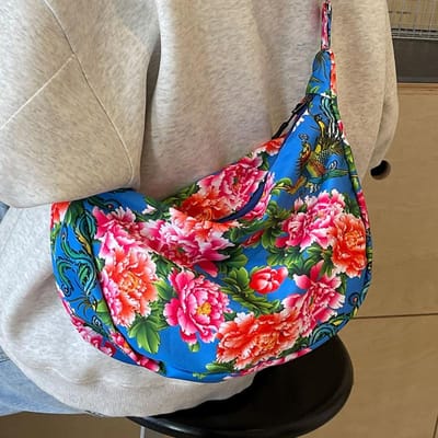 Grote Capaciteit Noordoostelijke Bloem Nationale Stijl Tas voor Dames Nieuwe Herfst en Winter Niche Schoudertas Modieuze Commuter Crossbody Tas blue
