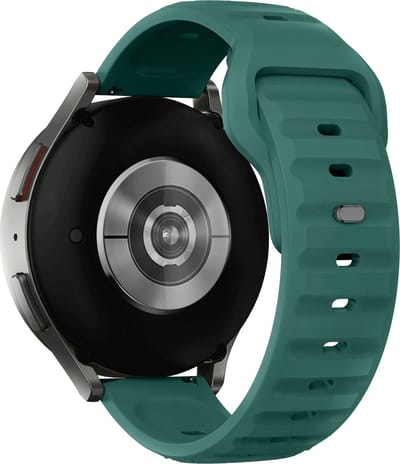 Stravo Outdoor siliconen smartwatch bandje 20mm - geschikt voor Samsung Galaxy Watch 7 (40 & 44mm) / Watch 6 (Classic) / Watch 5 (Pro) / Watch 4 (Classic) / Watch 3 41mm / Watch 1 42mm / Watch Active / Watch FE / Gear Sport - Dennengroen