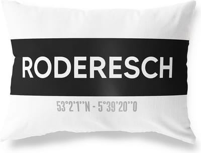 Tuinkussen RODERESCH - DRENTHE met coördinaten - Buitenkussen - Bootkussen - Weerbestendig - Jouw Plaats - Studio216 - Modern - Zwart-Wit - 50x30cm