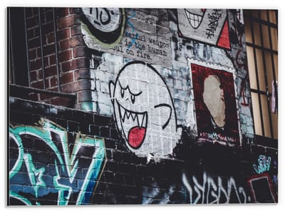 Dibond - Muur versierd met Graffiti  - 40x30cm Foto op Aluminium (Met Ophangsysteem)