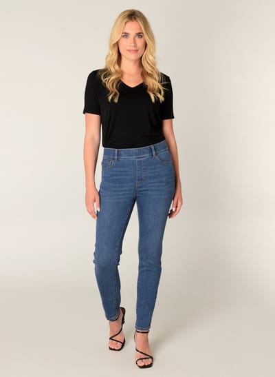 BASE LEVEL Anabel Bottoms - Mid Blue - maat W38 / L30
