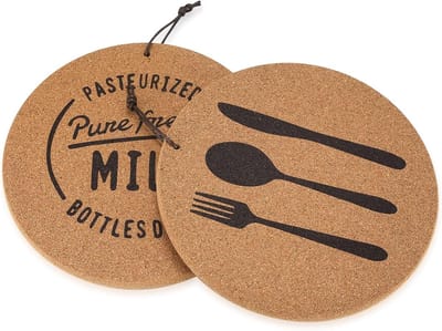 Pannenonderzetter set 2 stuks - Kurken onderzetter - Hittebestendig - Antislip - Potten en pannen onderzetter - Borden - 19 cm diameter.