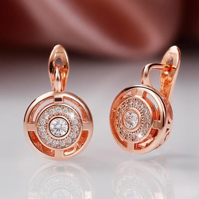 Huitan Nieuw Ontworpen Uitgesneden Oorbellen voor Vrouwen Exquise Hoepeloorbellen Zilverkleurig/Roségoudkleurig Mode Sieraden brown