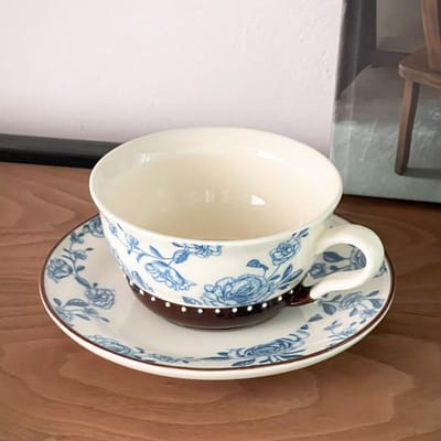 Nouvelles Tasses en Céramique Tasses à Café Ensembles Tasse et Soucoupe de Luxe Léger Haut de Gamme Tasses de Couple Tasses Paire Tasses à Latte Cadeaux de Pendaison de Crémaillère 230ml