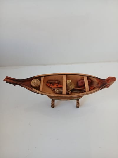 Indianen beeld prachtige kano met accessoires van Castagna 10 x 23 x 7 cm