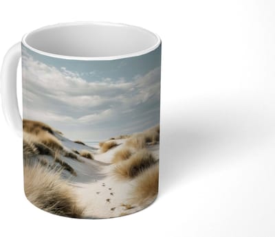 Mok - Koffiemok - Duinen - Gras - Sporen - Wolken - Mokken - 350 ML - Beker - Koffiemokken - Theemok