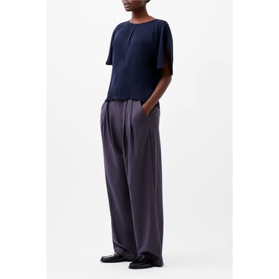 French Connection Carmen Crepe Flare Sleeve Top Marine Size: XS | Blouses Outlet | Dames | Blauw