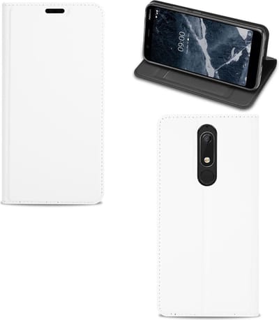 Nokia 5.1 Hoesje Wit met Pashouder