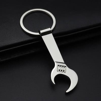 Creatieve Mini Moersleutelvorm Flesopener Multifunctionele Sleutelhanger Gepersonaliseerde Bieropener Draagbare Buitenopener zilver