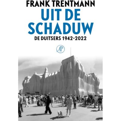 Uit De Schaduw - Frank Trentmann