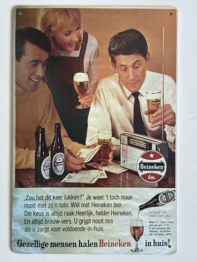 oude heineken reclame jaren 60 Metalen wandbord 20 x 30 cm - Mancave -Wand Decoratie - Metalen borden - Tekst borden - Metalen bord - Reclame bord - Vintage - Kroeg - Bar – Cafe - Horeca - retro