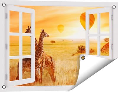 Gards Tuinposter Doorkijk Twee Giraffen met Twee Oranje Luchtballonnen - 60x40 cm - Tuindoek - Tuindecoratie - Wanddecoratie buiten - Tuinschilderij