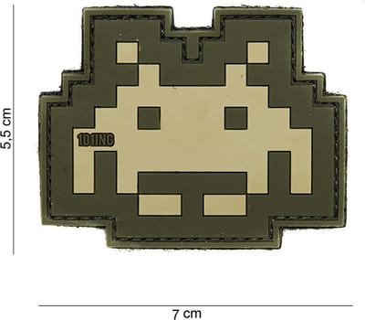101 Inc Embleem 3D Pvc Space Invader Beige Groen  14060