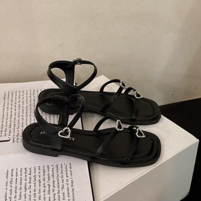 Zachte platte open teen sandalen Dames zomer vintage heldere diamant hart knop met rok sandalen 42