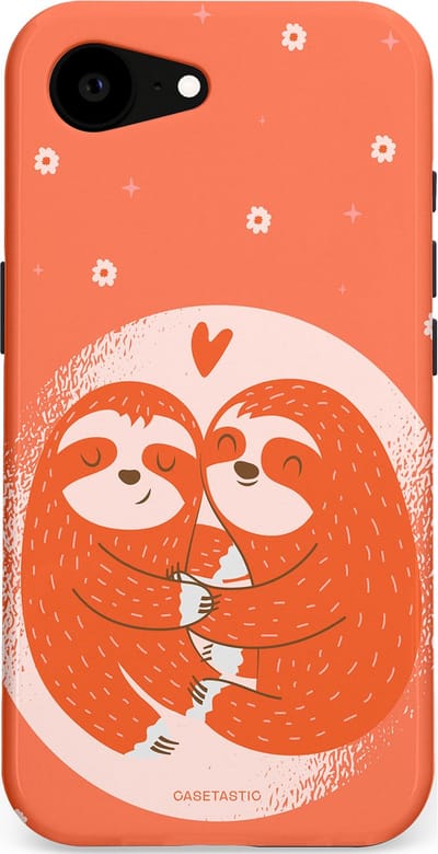 Casetastic Hoesje Geschikt voor Apple iPhone 16e Magsafe - Stijlvolle Beschermende Duo-layer Case - Oranje Pastel Roze Liefdes Koppel Luiaard