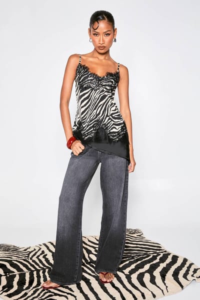 boohoo Dames Basics Hoge Taille Straight Leg Jeans | Washed Black | Maat: 8/32L