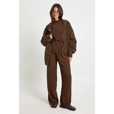 boohoo Dames Gehamerde strikdetail blouse & broek co ord | Chocolate | Maat: 8