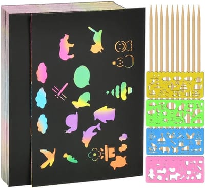 100 vellen teken- en kraskunstpapier, creatieve krasvellen voor kinderen, knutselen en schrijven met 4 teken templates en 10 houten markers in regenboogkleuren
