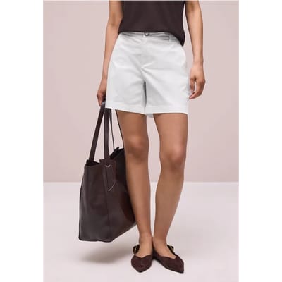 Mid Waist chino shorts in een casual pasvorm