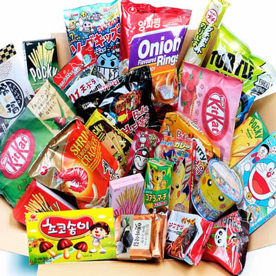 Japans Snoep - Koreaanse Snack Noedel Box - Goedgevuld Verrassingspakket - Japanse Kitkat Chocolade - Pocky - Asian XL Geschenk Box - Noedel Ramen- Asian Candybox - Verrassingspakket Verjaardag