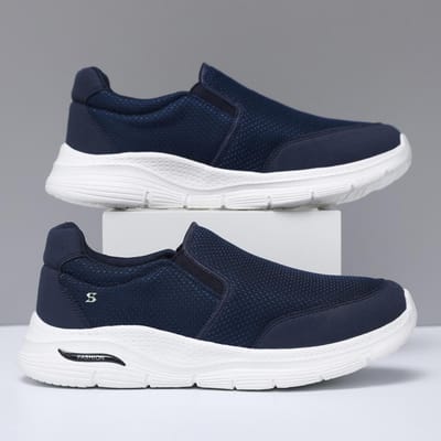 Nieuwe Sportschoenen Middelbare en Ouderen Comfortabele Zachte Zool Wandelschoenen Vliegend Geweven Herenschoenen Ademende Schoenen Instappers 45 white
