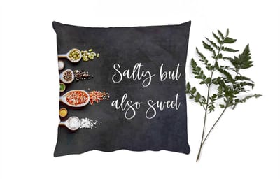 Sierkussens - Kussentjes Woonkamer - 40x40 cm - Spreuken - Salty but sweet - Quotes