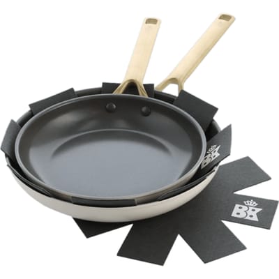 BK Sublime Koekenpannenset 4-delig - 24/28cm - PFAS-vrije antikleeflaag - Pannenset inductie - Keramische pan - Ovenbestendig tot 220°C - Gouden stainless steel handgreep - Met pannenbeschermers - Crème